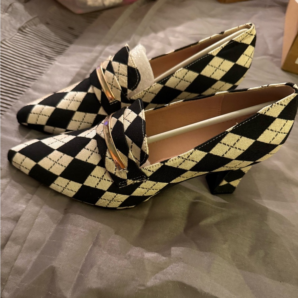 Stylish Black and White Checkered Women's Heels